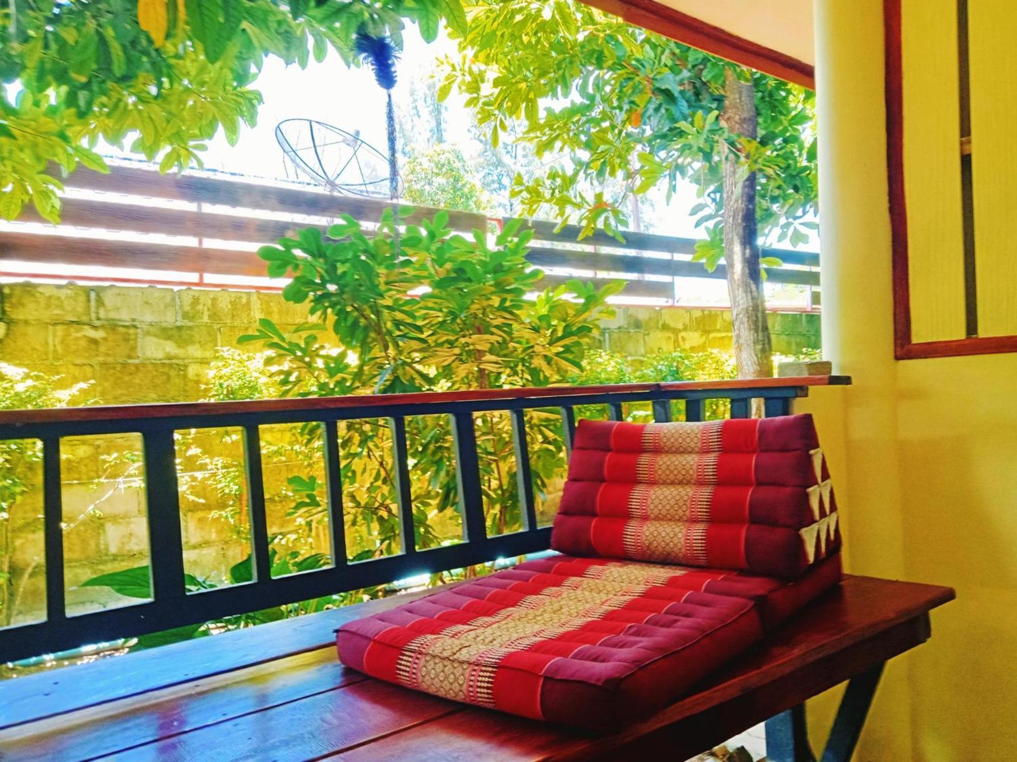 Coworx Koh Lanta Aparthotel Exterior foto